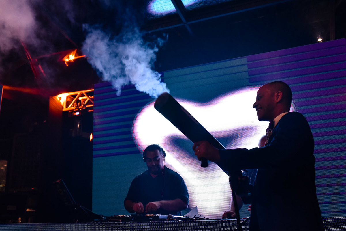 recepçao  Spazio di Cristalli. fotos de casamento  Spazio di Cristalli fotos expontaneas. fotografo contador de historia, contador de historia. fotografo de casamento.  . vestido de noiva. terno do noivo. fotos festa de casamentos. balada de casamento