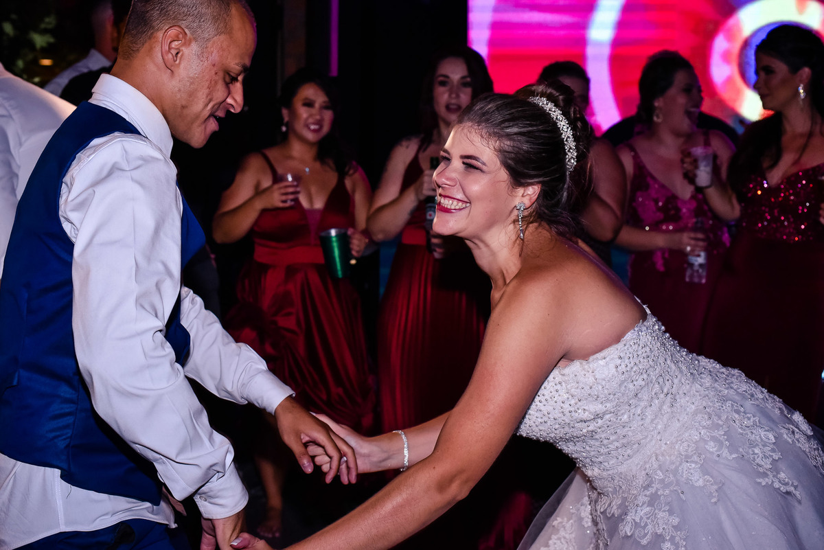 recepçao  Spazio di Cristalli. fotos de casamento  Spazio di Cristalli fotos expontaneas. fotografo contador de historia, contador de historia. fotografo de casamento.  . vestido de noiva. terno do noivo. fotos festa de casamentos. balada de casamento