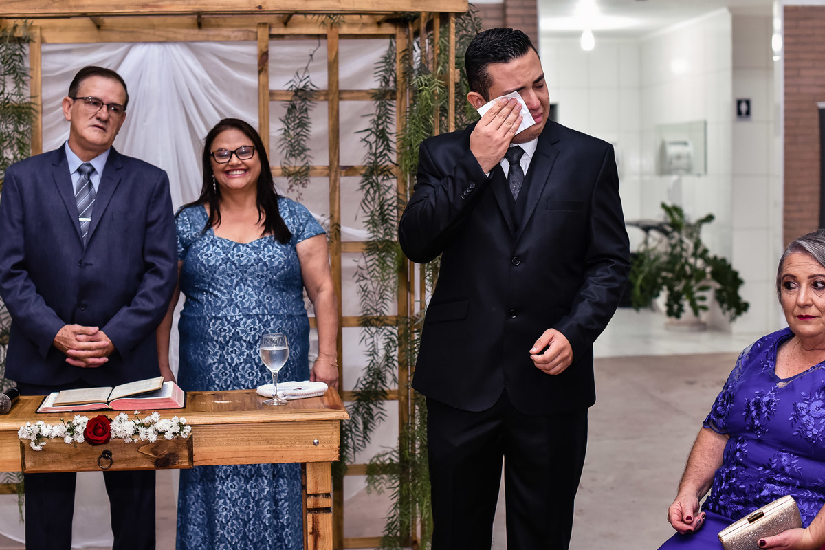 Cerimonia de casamento no salão, casamento na chacara, Recanto Mario e Maria, casamento jundiai.  Vestido de noiva. terno do noivo. casamento. fotos de casamento.