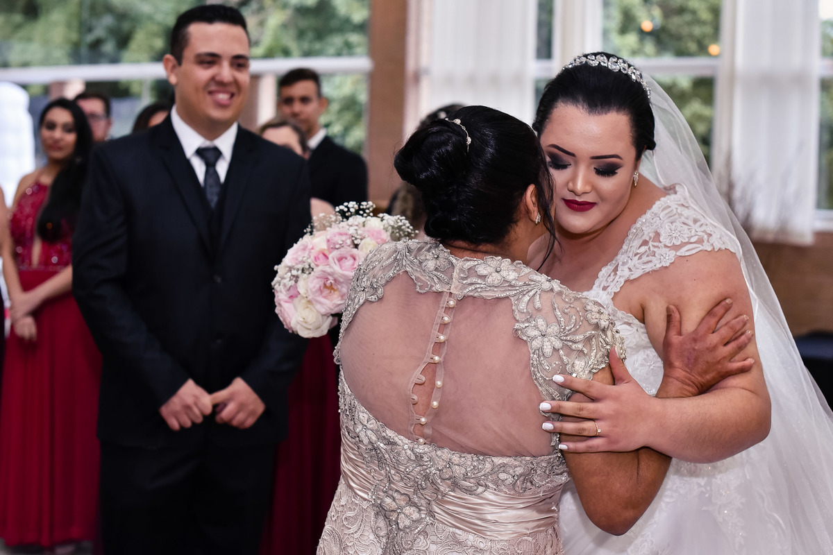 Cerimonia de casamento no salão, casamento na chacara, Recanto Mario e Maria, casamento jundiai.  Vestido de noiva. terno do noivo. casamento. fotos de casamento. casamento Arlene e Lucas