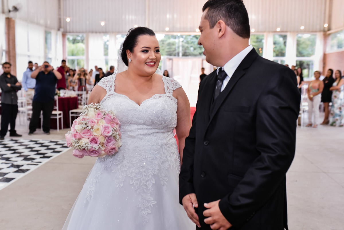 Cerimonia de casamento no salão, casamento na chacara, Recanto Mario e Maria, casamento jundiai.  Vestido de noiva. terno do noivo. casamento. fotos de casamento. casamento Arlene e Lucas