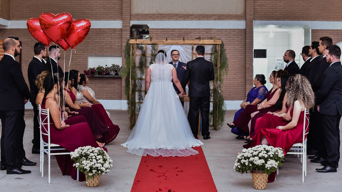 Cerimonia de casamento no salão, casamento na chacara, Recanto Mario e Maria, casamento jundiai.  Vestido de noiva. terno do noivo. casamento. fotos de casamento. casamento Arlene e Lucas