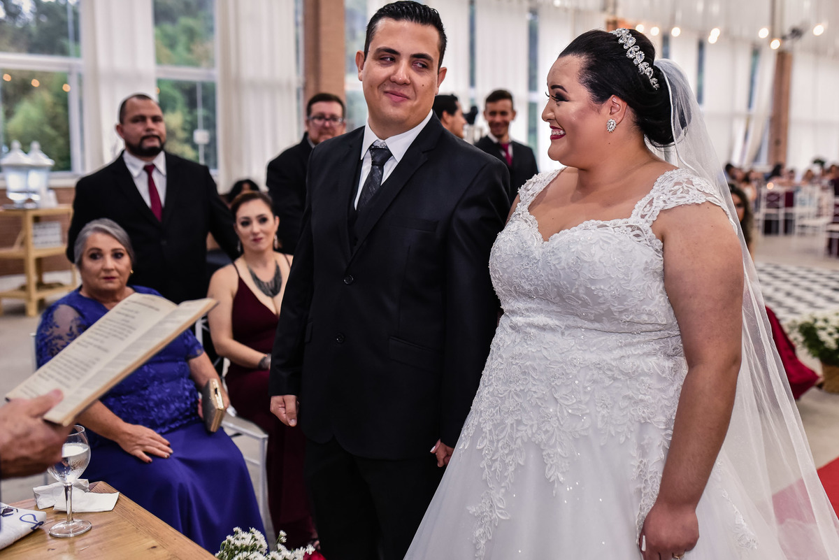 Cerimonia de casamento no salão, casamento na chacara, Recanto Mario e Maria, casamento jundiai.  Vestido de noiva. terno do noivo. casamento. fotos de casamento. casamento Arlene e Lucas