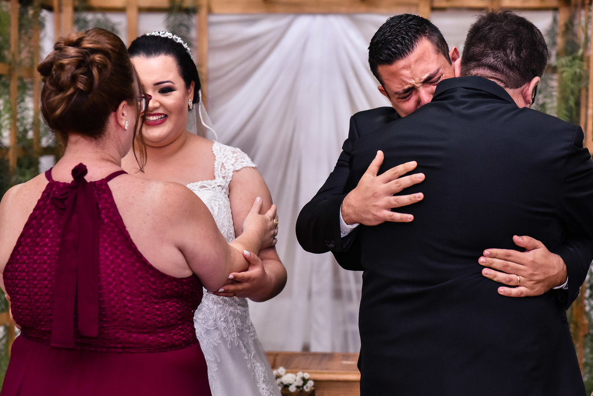 Cerimonia de casamento no salão, casamento na chacara, Recanto Mario e Maria, casamento jundiai.  Vestido de noiva. terno do noivo. casamento. fotos de casamento. casamento Arlene e Lucas