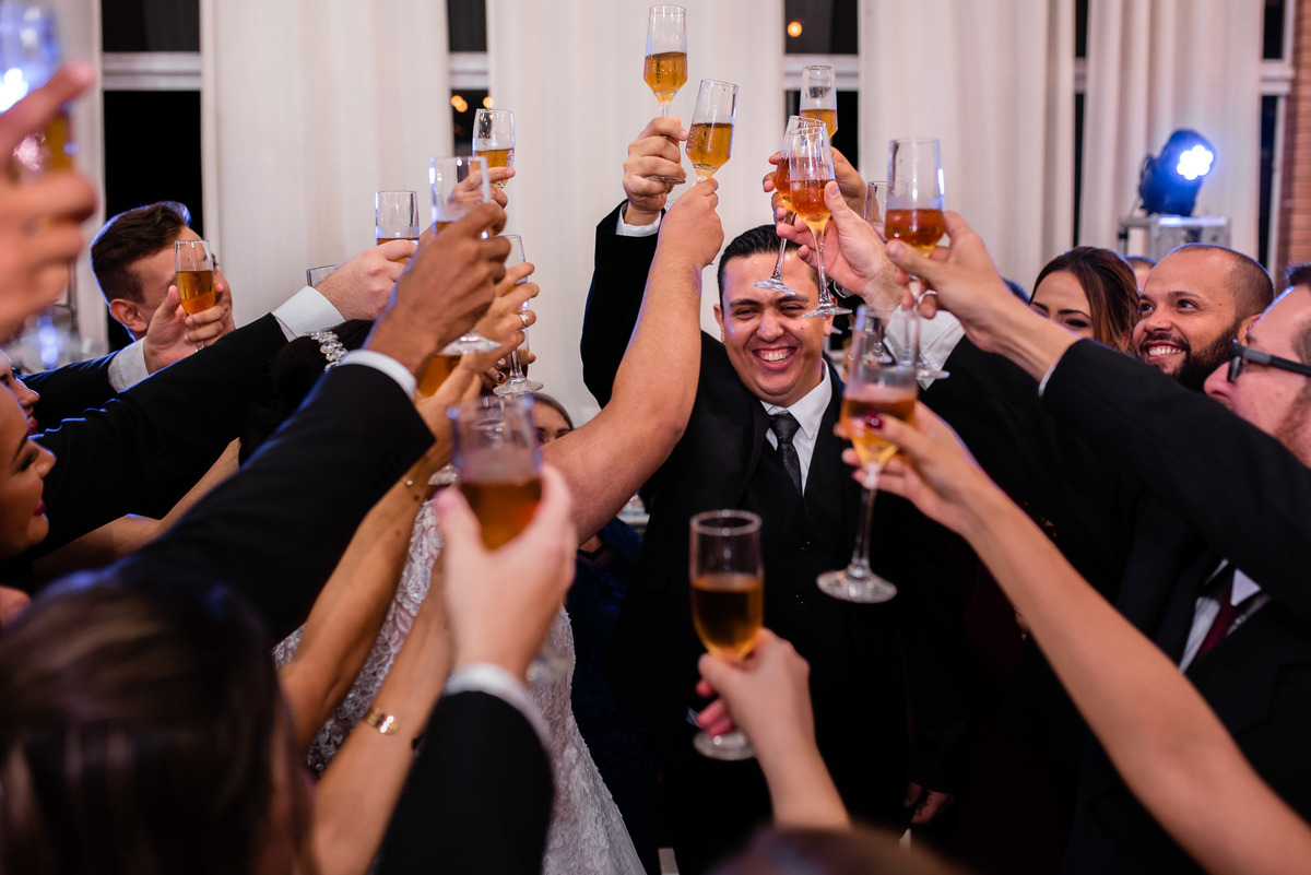 Cerimonia de casamento no salão, casamento na chacara, Recanto Mario e Maria, casamento jundiai.  Vestido de noiva. terno do noivo. casamento. fotos de casamento. casamento Arlene e Lucas