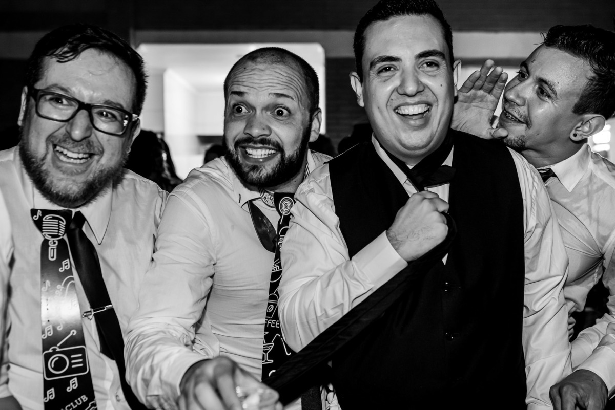 Cerimonia de casamento no salão, casamento na chacara, Recanto Mario e Maria, casamento jundiai.  casamento. fotos de casamento. casamento Arlene e Lucas, fotos festa de casamento, festas animadas em casamento, gravata do noivo