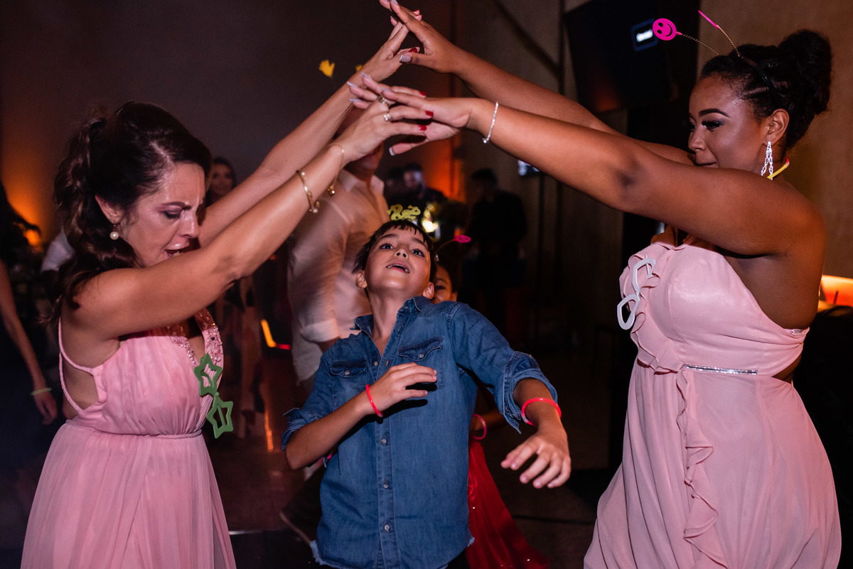 chacara paraiso. Cerimonia militar chacara paraiso. Fotos de casamento. Wedding. casamento ao ar livre. casamento no campo. Terno do noivo. vestido de noiva, casamento militar, bombeiro militar, casamento bombeiro,  guarda de honra,  casamento sp.