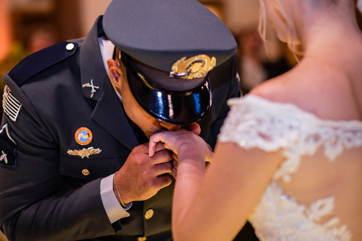 chacara paraiso. Cerimonia militar chacara paraiso. Fotos de casamento. Wedding. casamento ao ar livre. casamento no campo. Terno do noivo. vestido de noiva, casamento militar, bombeiro militar, casamento bombeiro,  guarda de honra,  casamento sp.