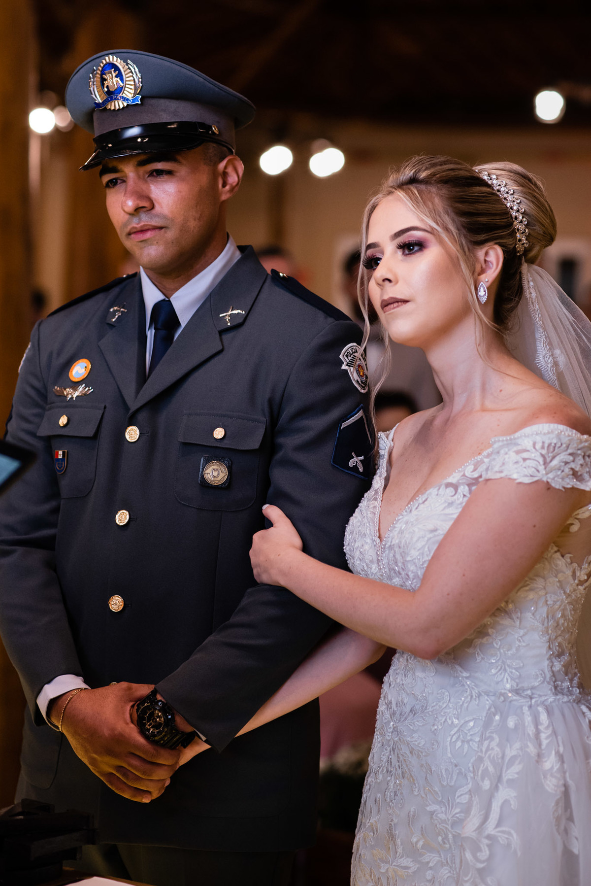 chacara paraiso. Cerimonia militar chacara paraiso. Fotos de casamento. Wedding. casamento ao ar livre. casamento no campo. Terno do noivo. vestido de noiva, casamento militar, bombeiro militar, casamento bombeiro,  guarda de honra,  casamento sp.