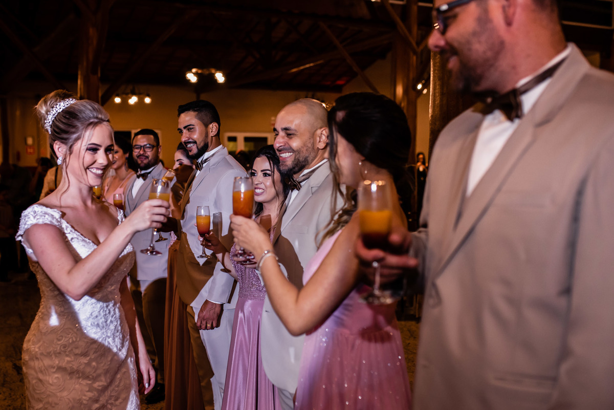 chacara paraiso. Cerimonia militar chacara paraiso. Fotos de casamento. Wedding. casamento ao ar livre. casamento no campo. Terno do noivo. vestido de noiva, casamento militar, bombeiro militar, casamento bombeiro,  guarda de honra,  casamento sp.