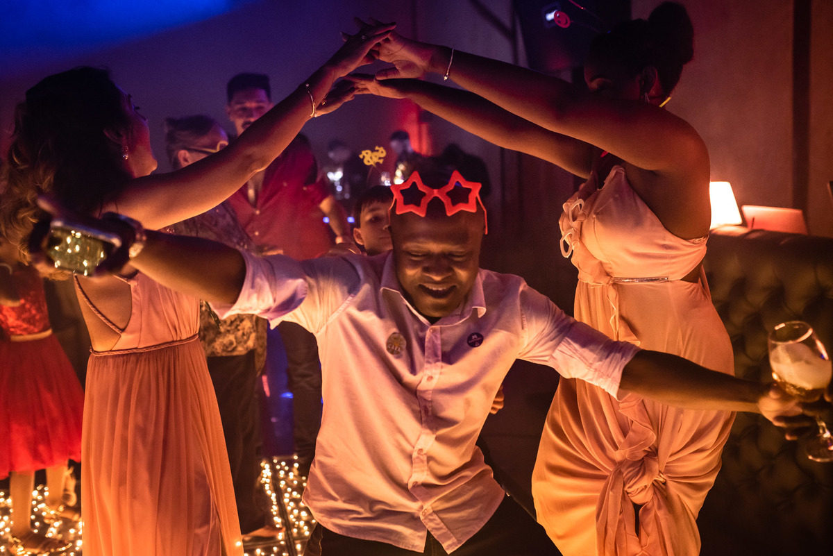 chacara paraiso. Cerimonia militar chacara paraiso. Fotos de casamento. Wedding. casamento ao ar livre. casamento no campo. Terno do noivo. vestido de noiva, casamento militar, bombeiro militar, casamento bombeiro,  guarda de honra,  casamento sp.