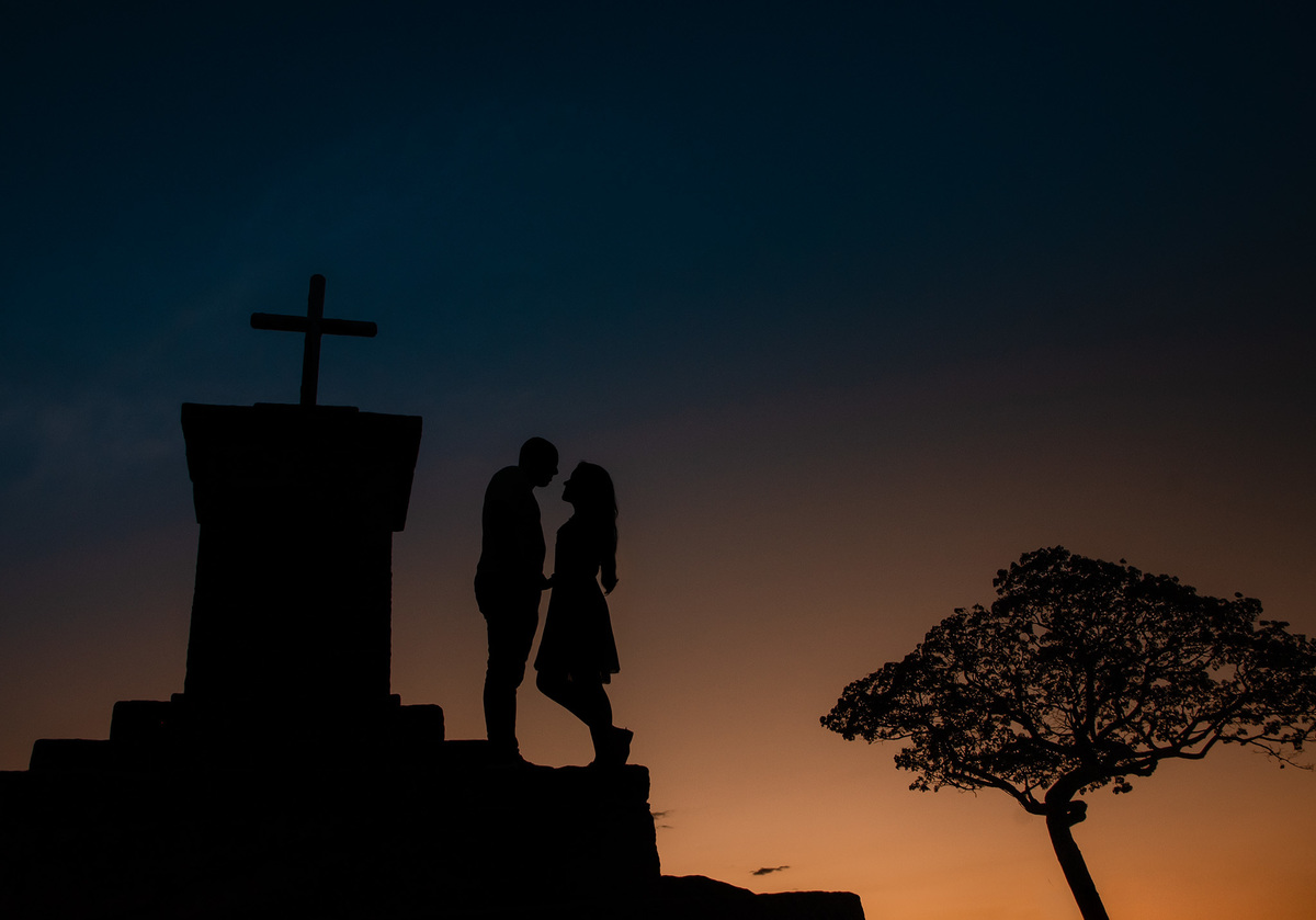 ensaio Pré-Wedding na Floresta Nacional de Ipanema. Fazenda Ipanema Sorocaba. fazenda Ipero, ensaio sorocaba. pre wedding sorocaba. dicas de ensaio. poses de ensaio casal. fotografia de casamento. fotografo de casamento.