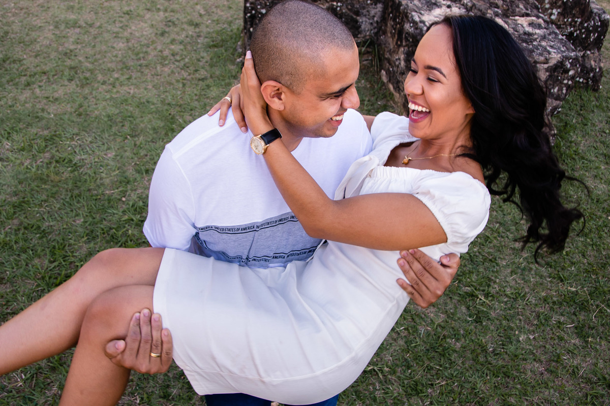 ensaio Pré-Wedding na Floresta Nacional de Ipanema. Fazenda Ipanema Sorocaba. fazenda Ipero, ensaio sorocaba. pre wedding sorocaba. dicas de ensaio. poses de ensaio casal. fotografia de casamento. fotografo de casamento.
