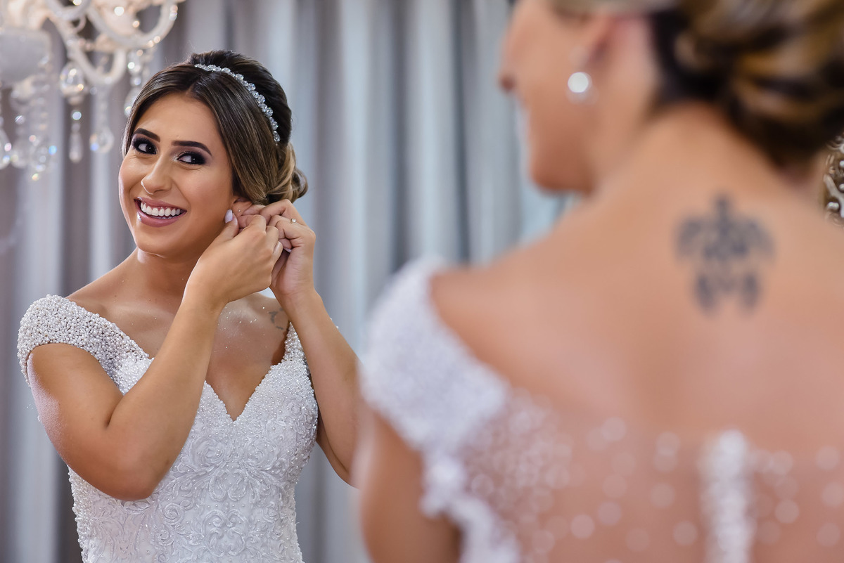 Atelier Adriana De Oliveira, vestido da noiva, dia da noiva, Casa das noivas,  making off da noiva, fotos de casamento