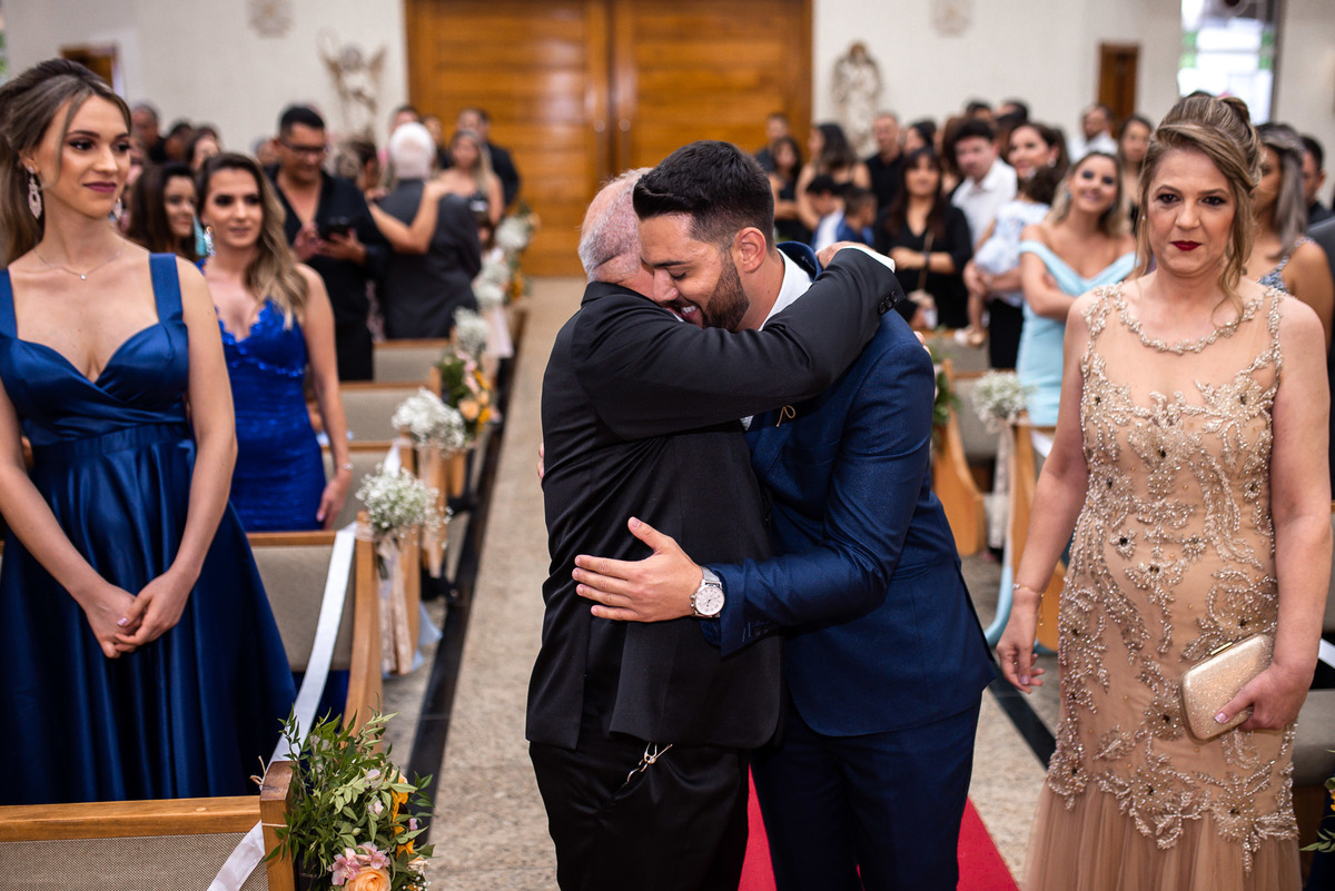 casamento, fotos casamento, Paróquia Cristo Redentor, noivos, terno do noivo