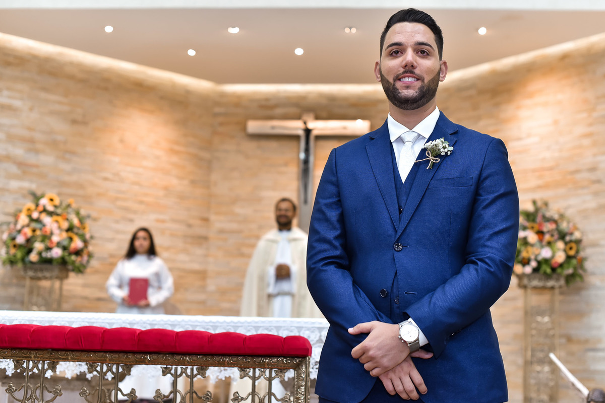 casamento, fotos casamento, Paróquia Cristo Redentor, noivos, entrada da noiva, terno do noivo