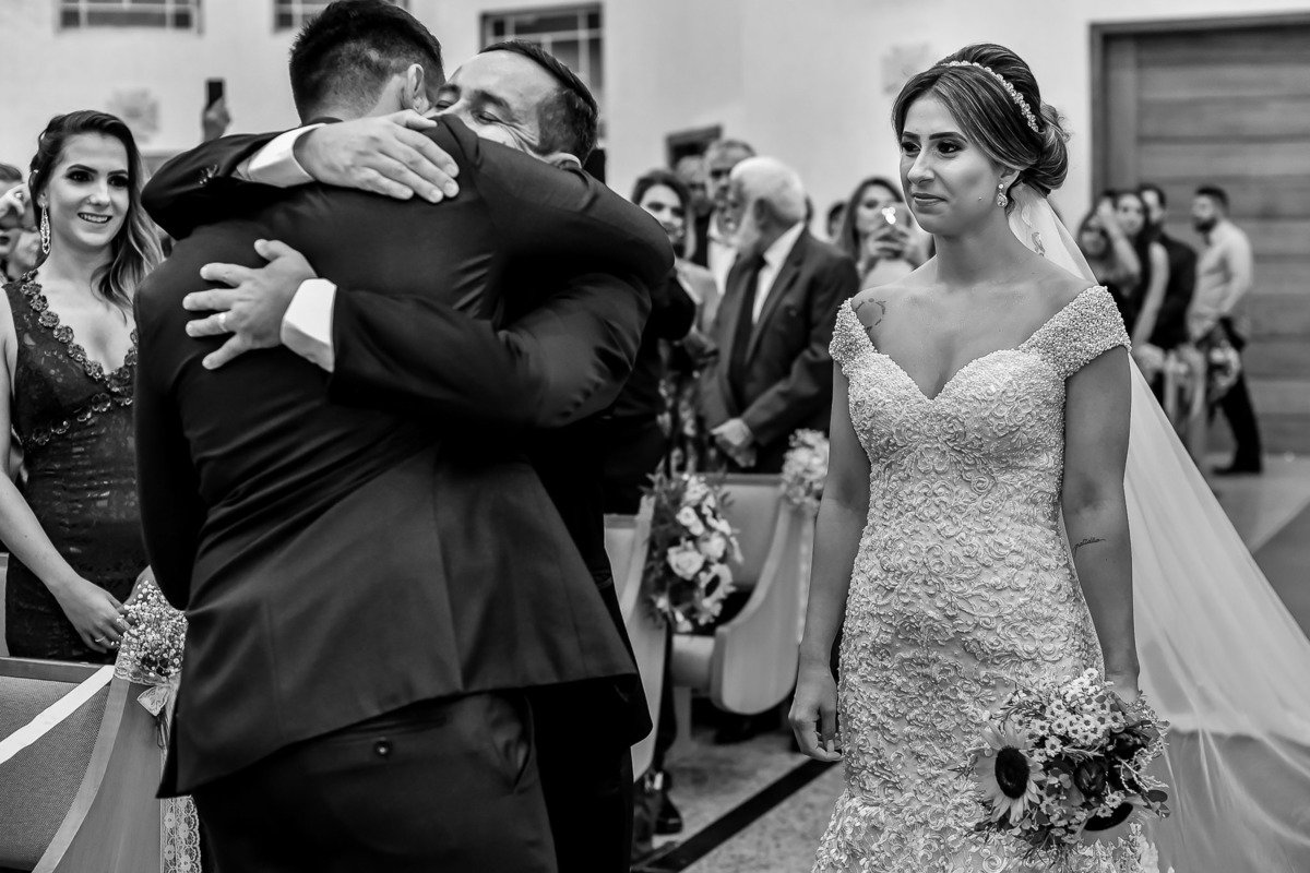 casamento, fotos casamento, Paróquia Cristo Redentor, noivos, entrada da noiva, vestido da noiva