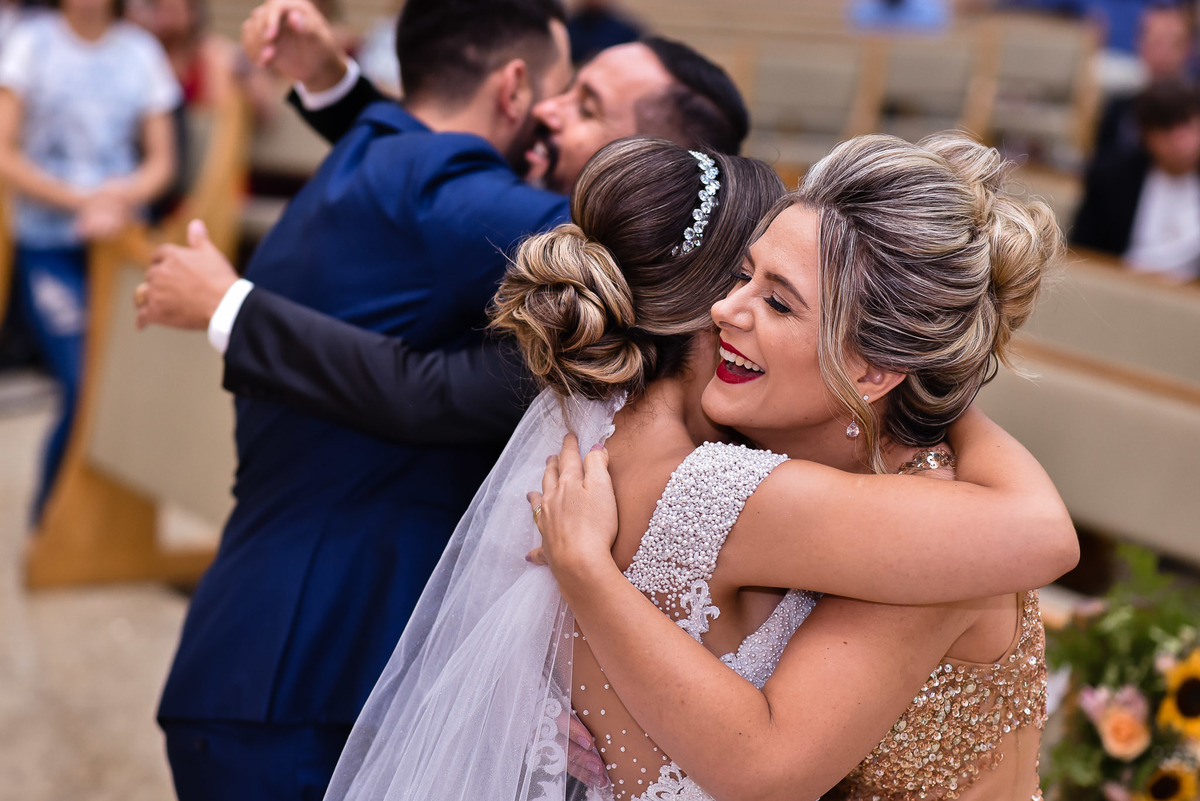 casamento, fotos casamento, Paróquia Cristo Redentor, noivos, vestido da noiva, comprimentos 