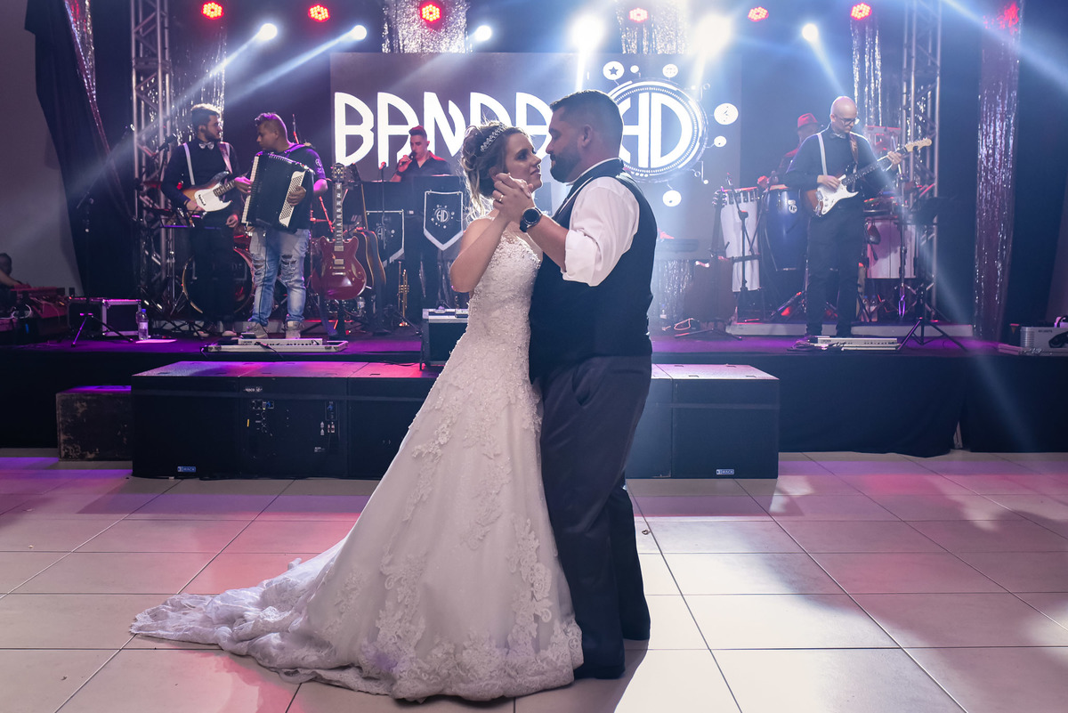 casamento, fotos casamento, Espaço Brunholi , casamento Jundiaí, vestido da noiva, festa de casamento, valsa dos noivos, banda HD