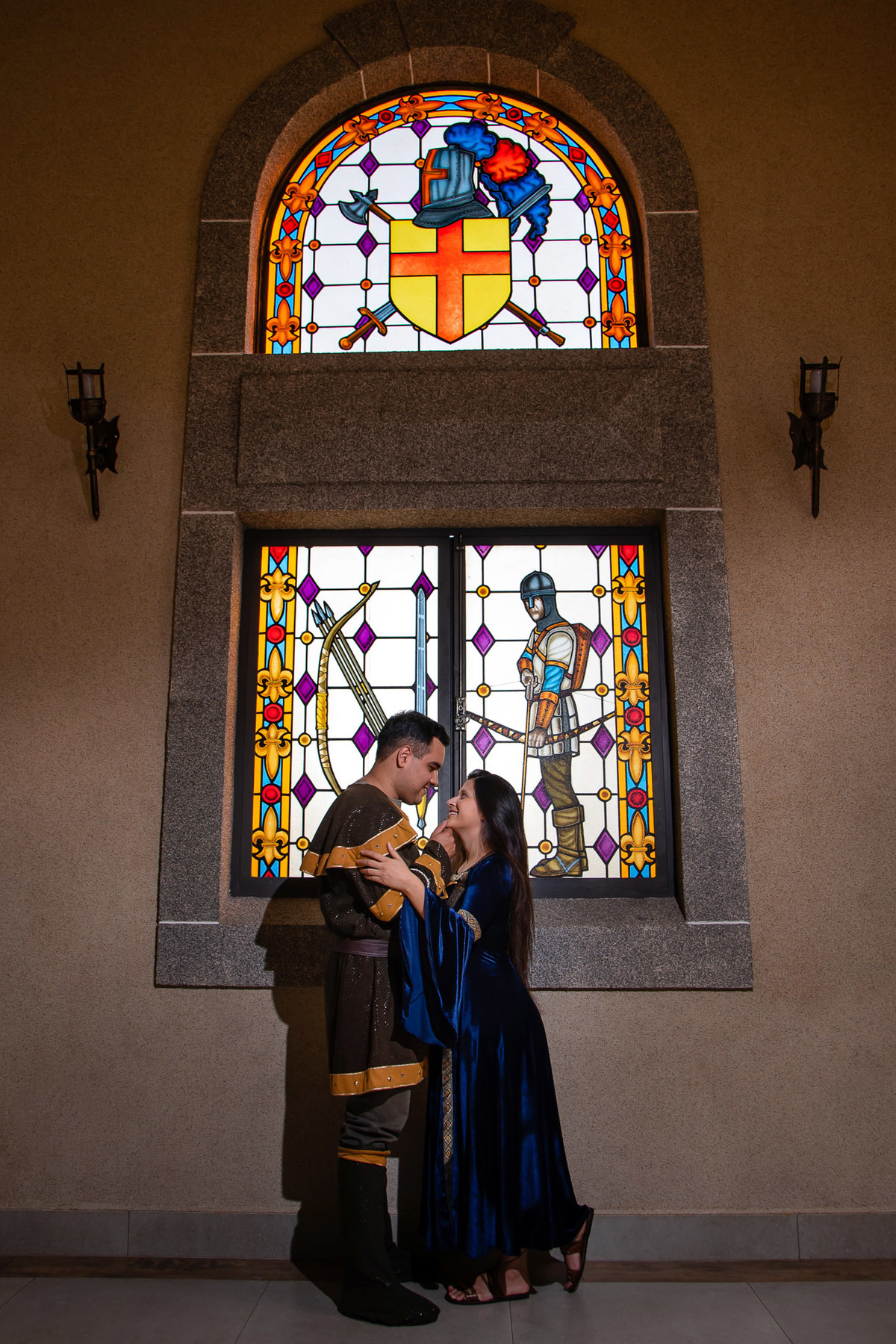 Ensaio pre-wedding , ensaio diferente, ensaio fotográfico casal, ensaio casal, fotos casal, ensaio fotográfico castelo, castelo dos vinhais, ensaio medieval, ensaio fotográfico medieval, ensaio pre-wedding castelo dos vinhais, pre wedding tematico
