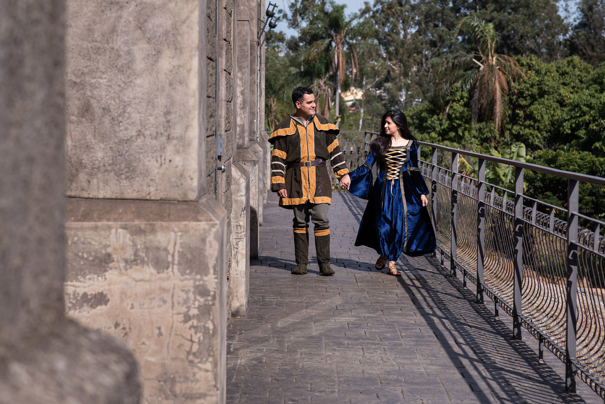 Ensaio pre-wedding , ensaio diferente, ensaio fotográfico casal, ensaio casal, fotos casal, ensaio fotográfico castelo, castelo dos vinhais, ensaio medieval, ensaio fotográfico medieval, ensaio pre-wedding castelo dos vinhais, pre wedding tematico