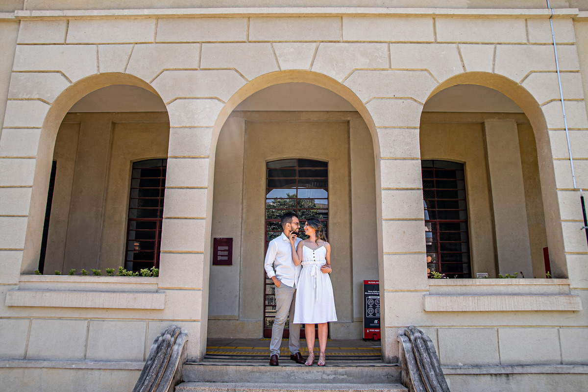 Ensaio Pre wedding, ensaio casal, ensaio fotográfico ,  ensaio fotográfico casal, alex e thais fotografia, ensaio fotográfico no museu, ensaio fotográfico no museu da imigração, ensaio fotográfico são paulo.