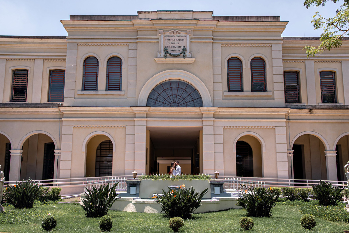 Ensaio Pre wedding, ensaio casal, ensaio fotográfico ,  ensaio fotográfico casal, alex e thais fotografia, ensaio fotográfico no museu, ensaio fotográfico no museu da imigração, ensaio fotográfico são paulo.