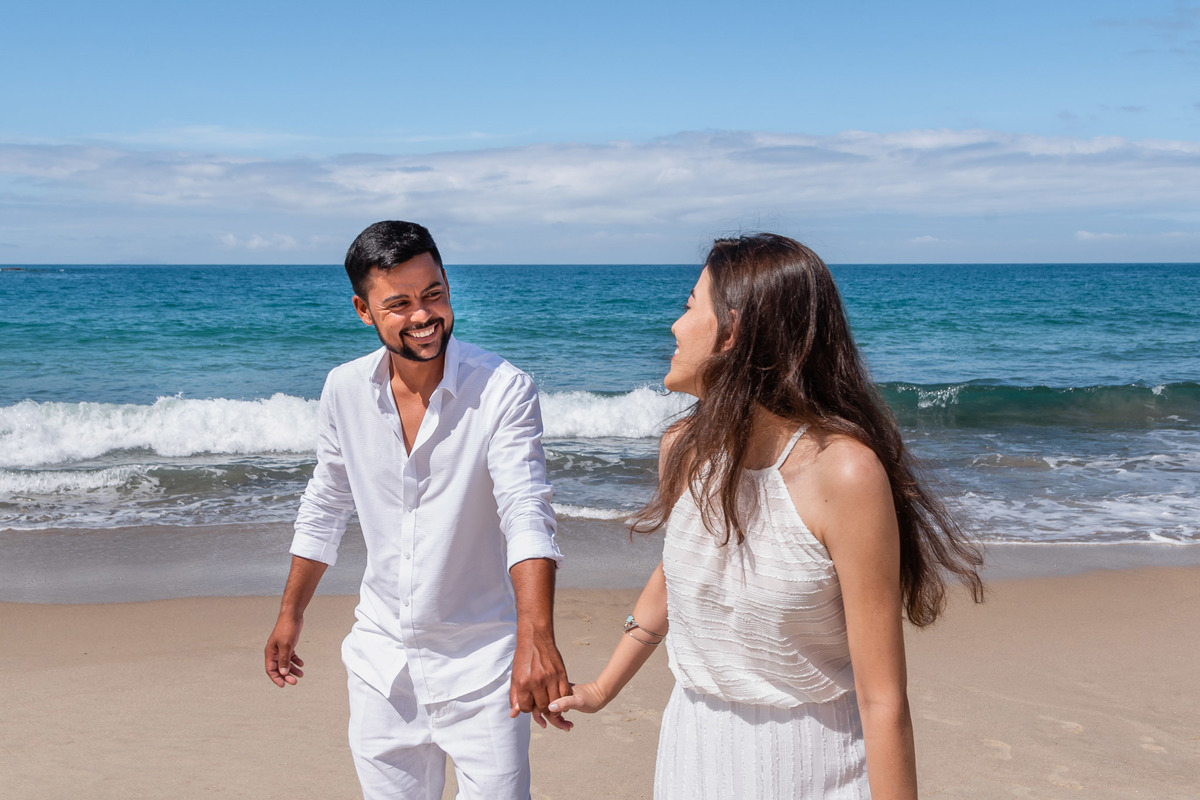 praias, ensaio na praia, pre wedding na praia, praia sao sebastião, sol mar e amor, ensaio fotografico na praia. dicas de pre wedding.