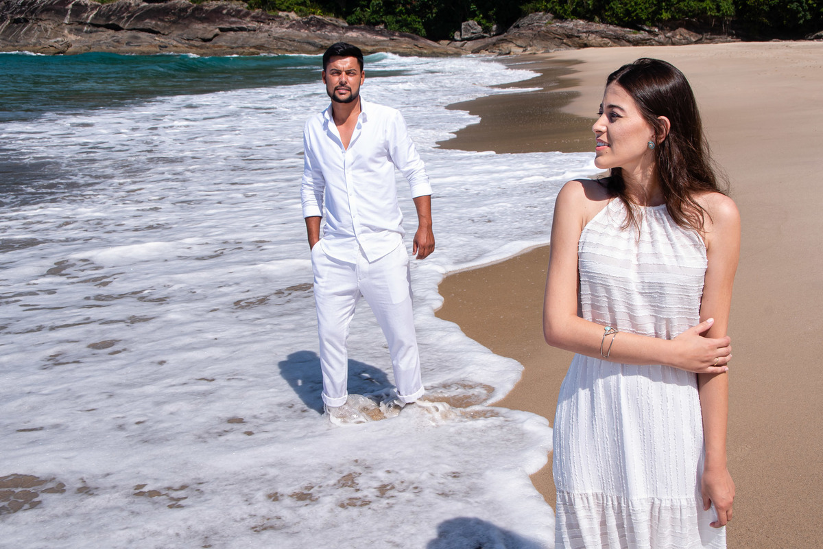 praias, ensaio na praia, pre wedding na praia, praia sao sebastião, sol mar e amor, ensaio fotografico na praia. dicas de pre wedding.