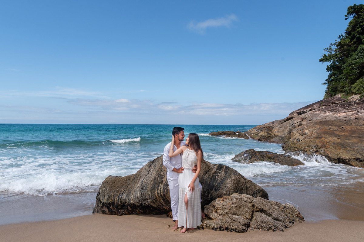 praias, ensaio na praia, pre wedding na praia, praia sao sebastião, sol mar e amor, ensaio fotografico na praia. dicas de pre wedding.