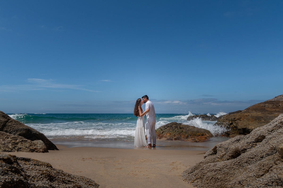 praias, ensaio na praia, pre wedding na praia, praia sao sebastião, sol mar e amor, ensaio fotografico na praia. dicas de pre wedding.