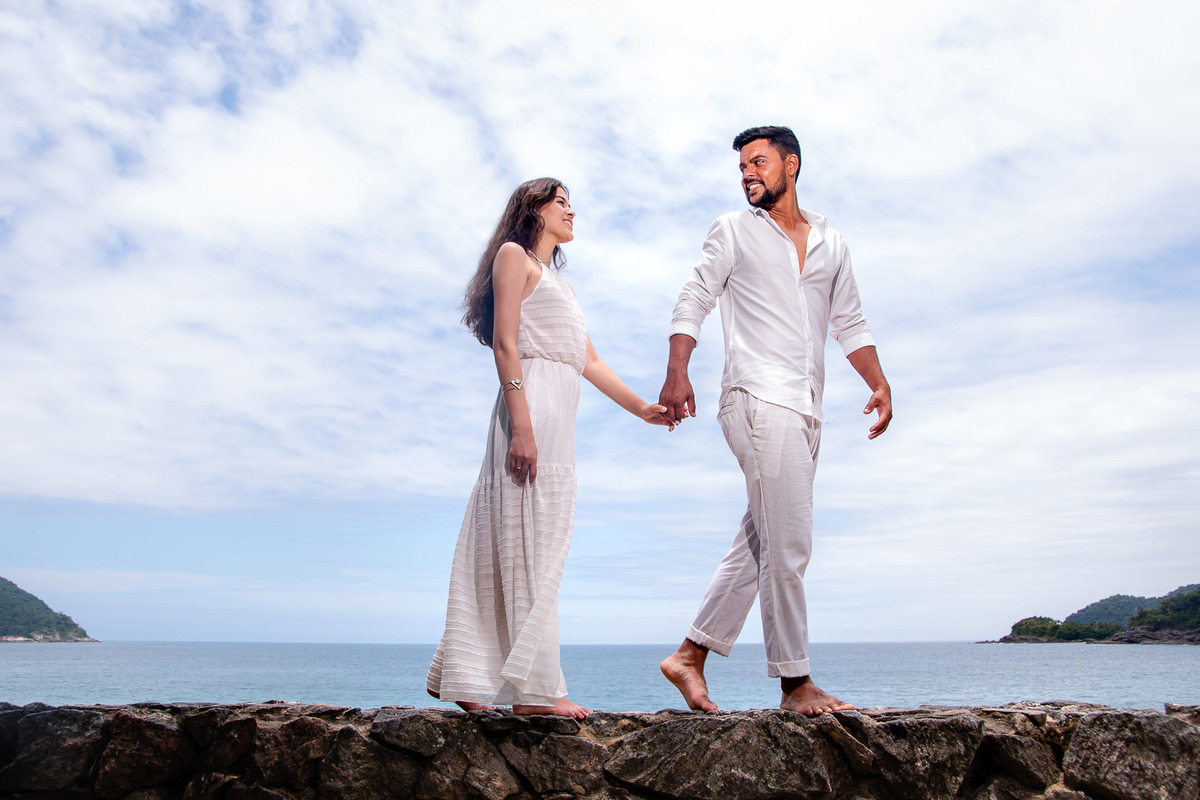 praias, ensaio na praia, pre wedding na praia, praia sao sebastião, sol mar e amor, ensaio fotografico na praia. dicas de pre wedding.