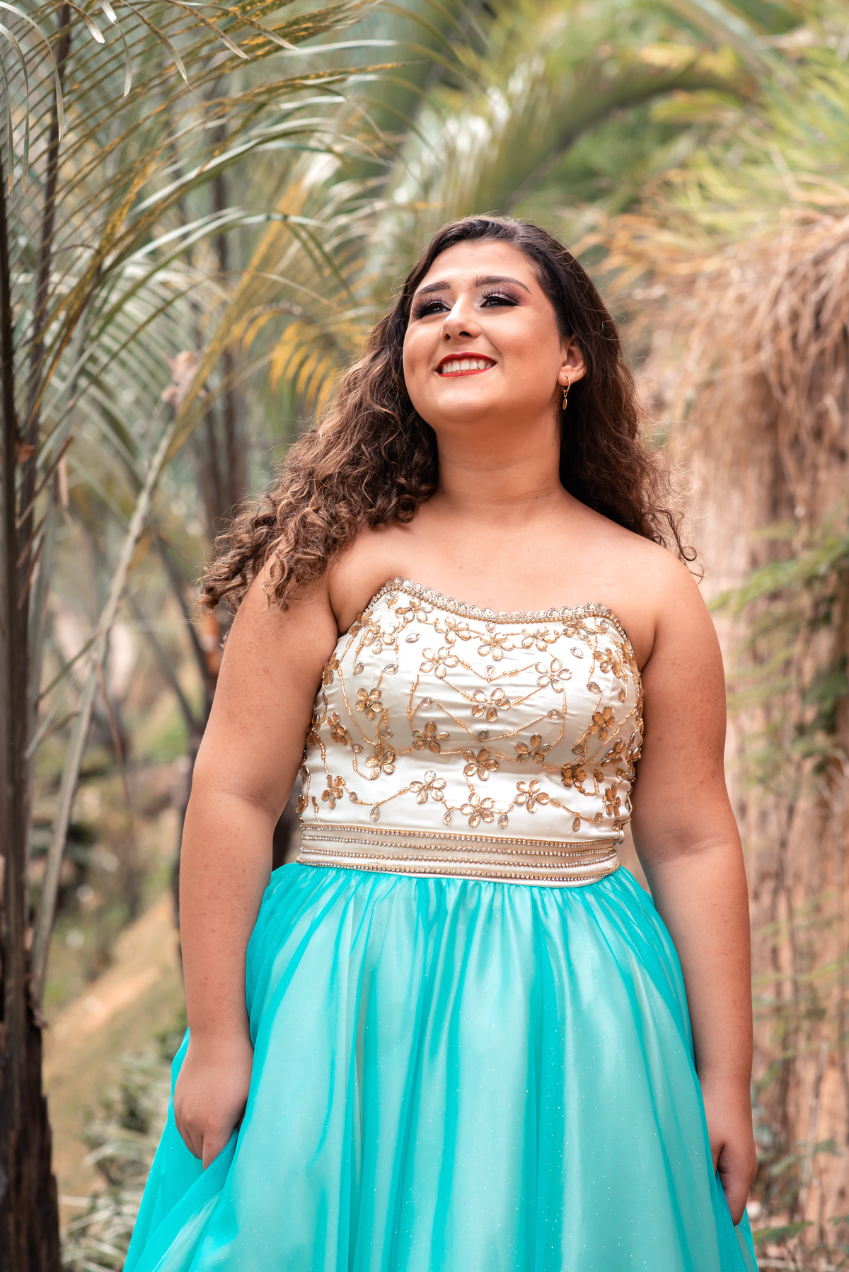 #debutante #ensaiodeburante #ensaio 15anos #15anos #ensaiofotografico #ensaioexterno #fotosdebutante #fotografiade15anos #ensaiocavalo #ensaiodiferente #fotografojundiai #fotografosp #alexethaisfotografia