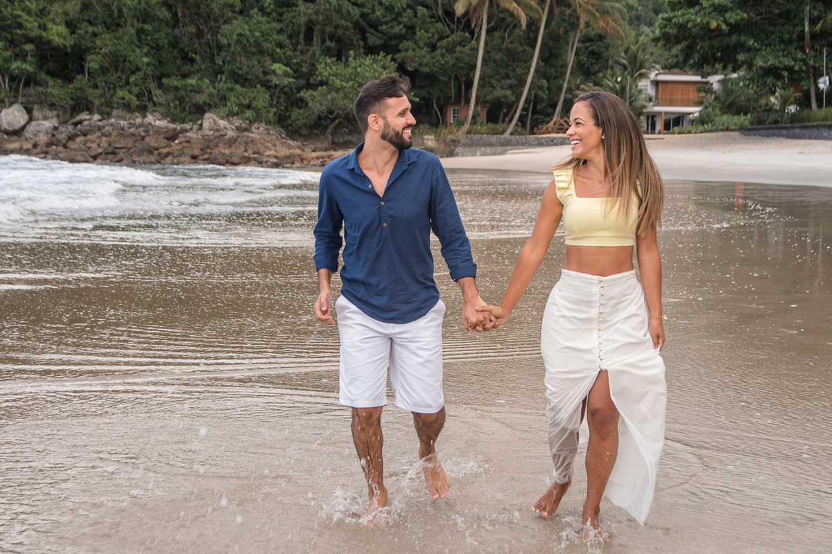 Ensaio pre wedding praia das conchas guaruja. ensaio noivos na praia. ensaio casal. casar na praia. Vou casar. ensaio na praia. pre wedding na praia. amor por praia. praia do edem