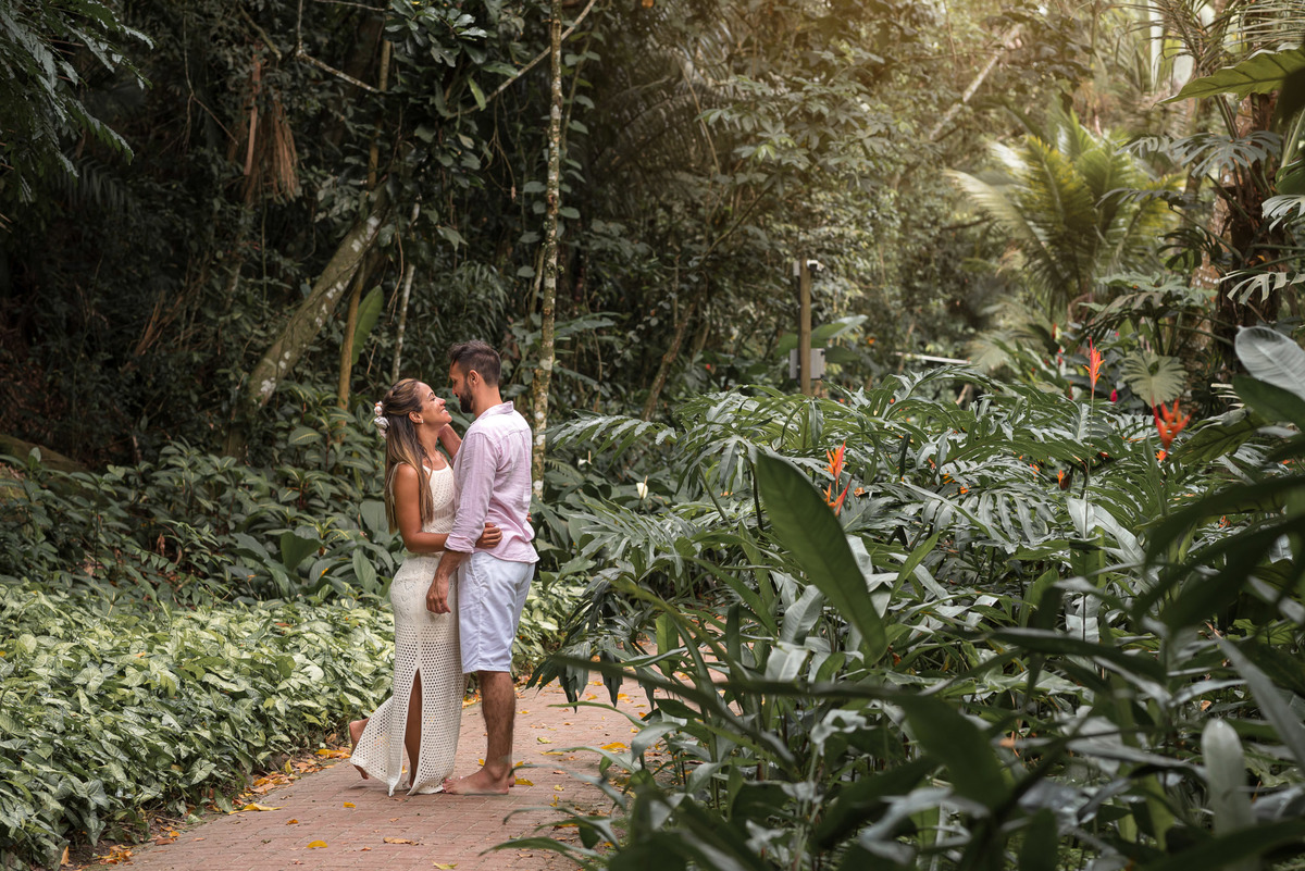 Ensaio pre wedding praia das conchas guaruja. ensaio noivos na praia. ensaio casal. casar na praia. Vou casar. ensaio na praia. pre wedding na praia. amor por praia. praia do edem