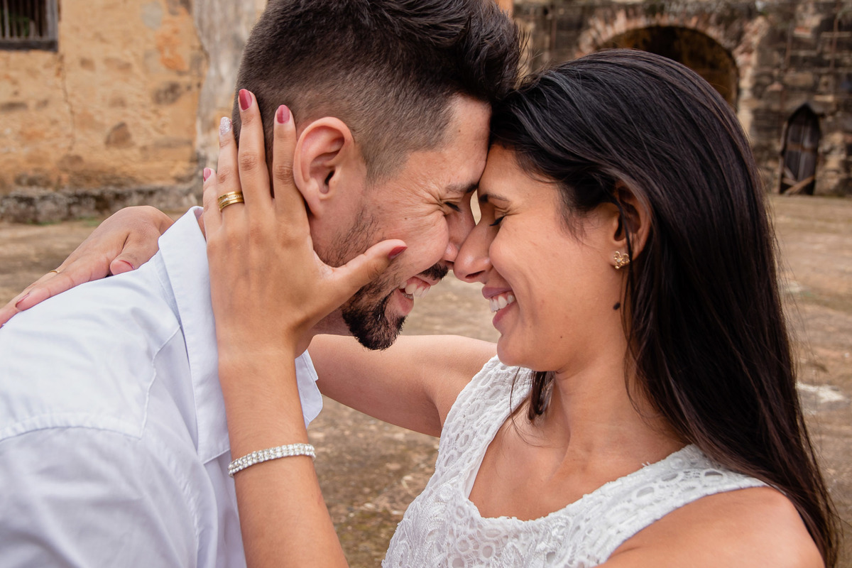 ensaio Pré-Wedding na Floresta Nacional de Ipanema. Fazenda Ipanema Sorocaba. fazenda Ipero, ensaio sorocaba. pre wedding sorocaba. dicas de ensaio. poses de ensaio casal. fotografia de casamento. fotografo de casamento.