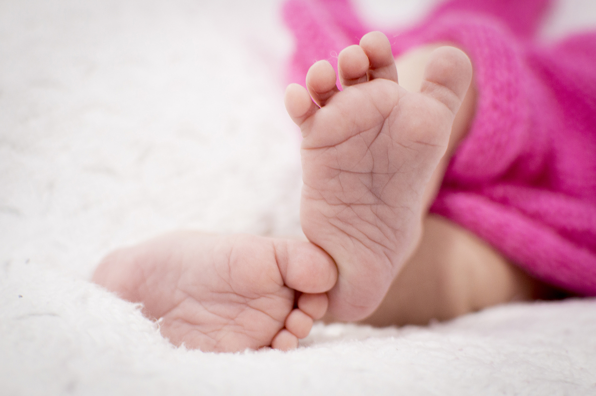 fotografia de recem nascidos, newborn, ensaios especiais de bebês, newborn mágico, fotografia de bebês, estúdio fotográfico recém nascidos, newborn de menina