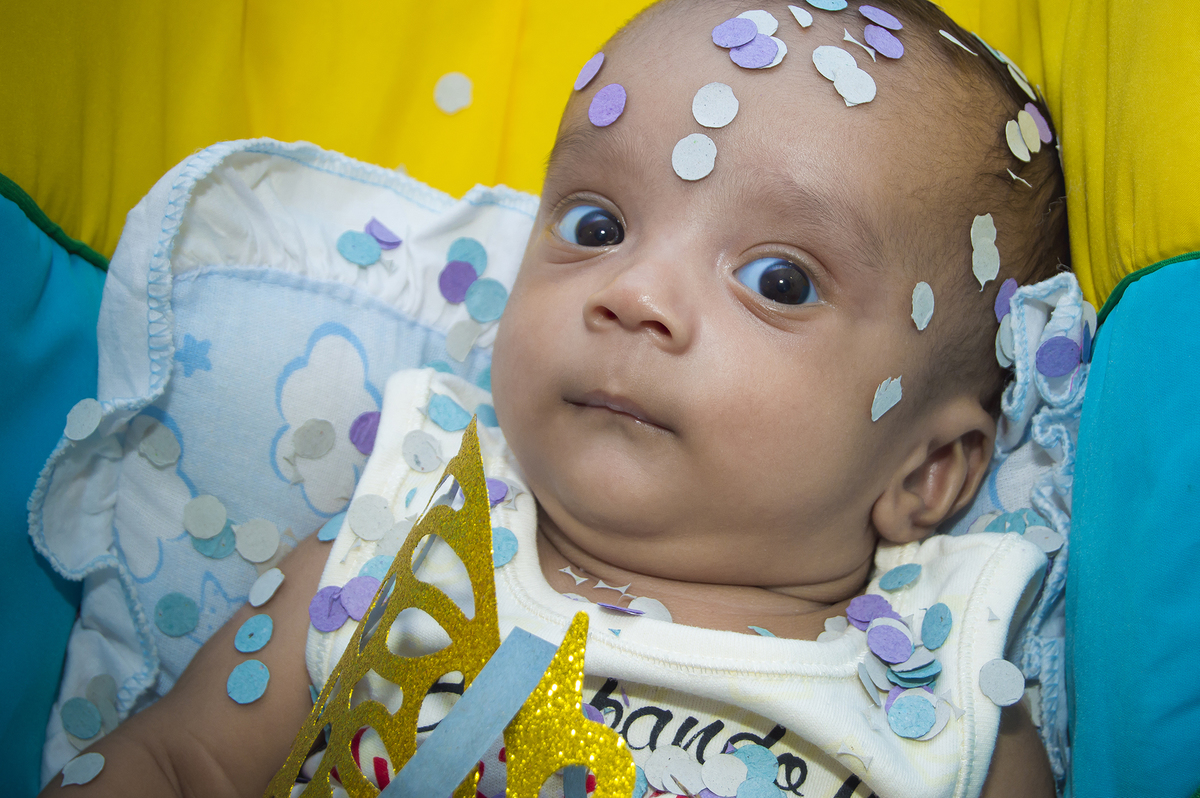 gêmeos, acompanhamento de bebês, acompanhamento mensal, fotografia de gêmeos, fotografia gemelar, irmãos, fotografia de irmãos, fotografia de família, estúdio, fotografia infantil, carnaval infantil, carnaval gêmeos
