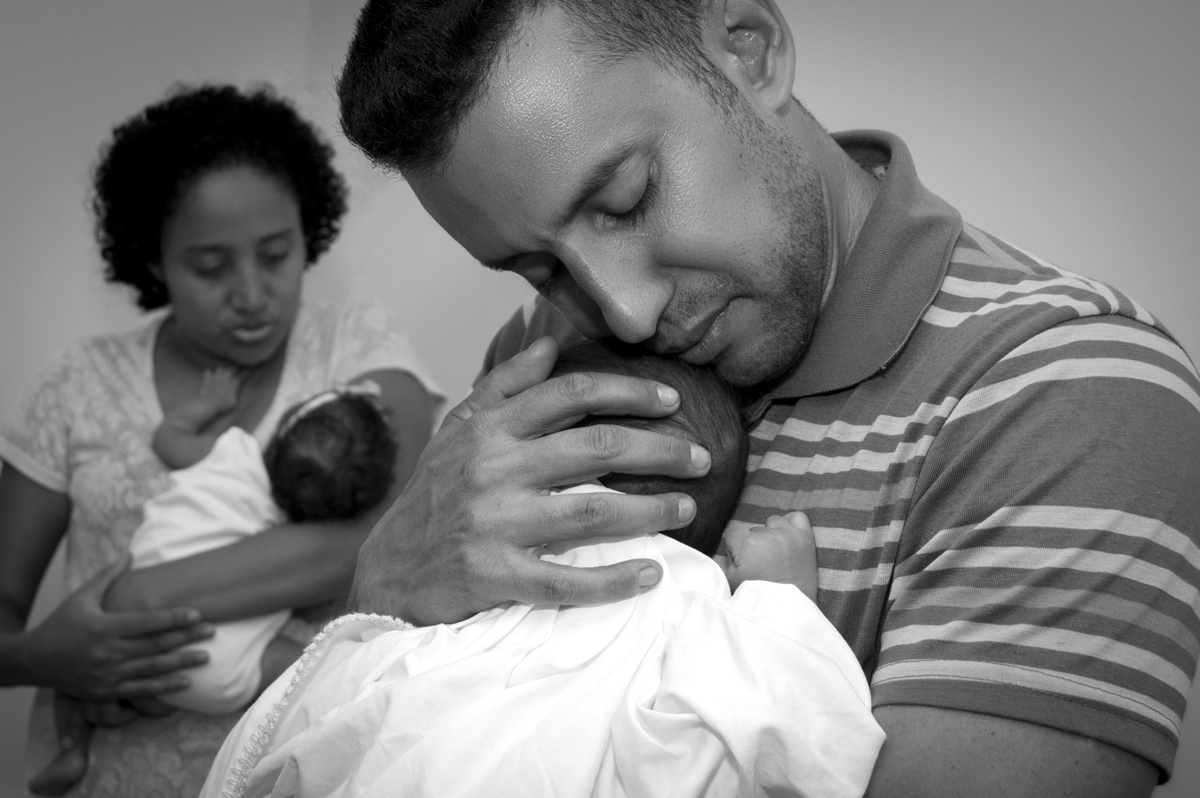 gêmeos, acompanhamento de bebês, acompanhamento mensal, fotografia de gêmeos, fotografia gemelar, irmãos, fotografia de irmãos, fotografia de família, estúdio, fotografia infantil, pais e filhos, amor, família, pais e mães, filhos, dia das mães, pai