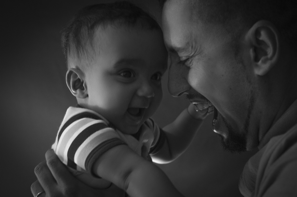 gêmeos, acompanhamento de bebês, acompanhamento mensal, fotografia de gêmeos, fotografia gemelar, irmãos, fotografia de irmãos, fotografia de família, estúdio, fotografia infantil, pais e avós, amor, família, dia dos pais, pai herói