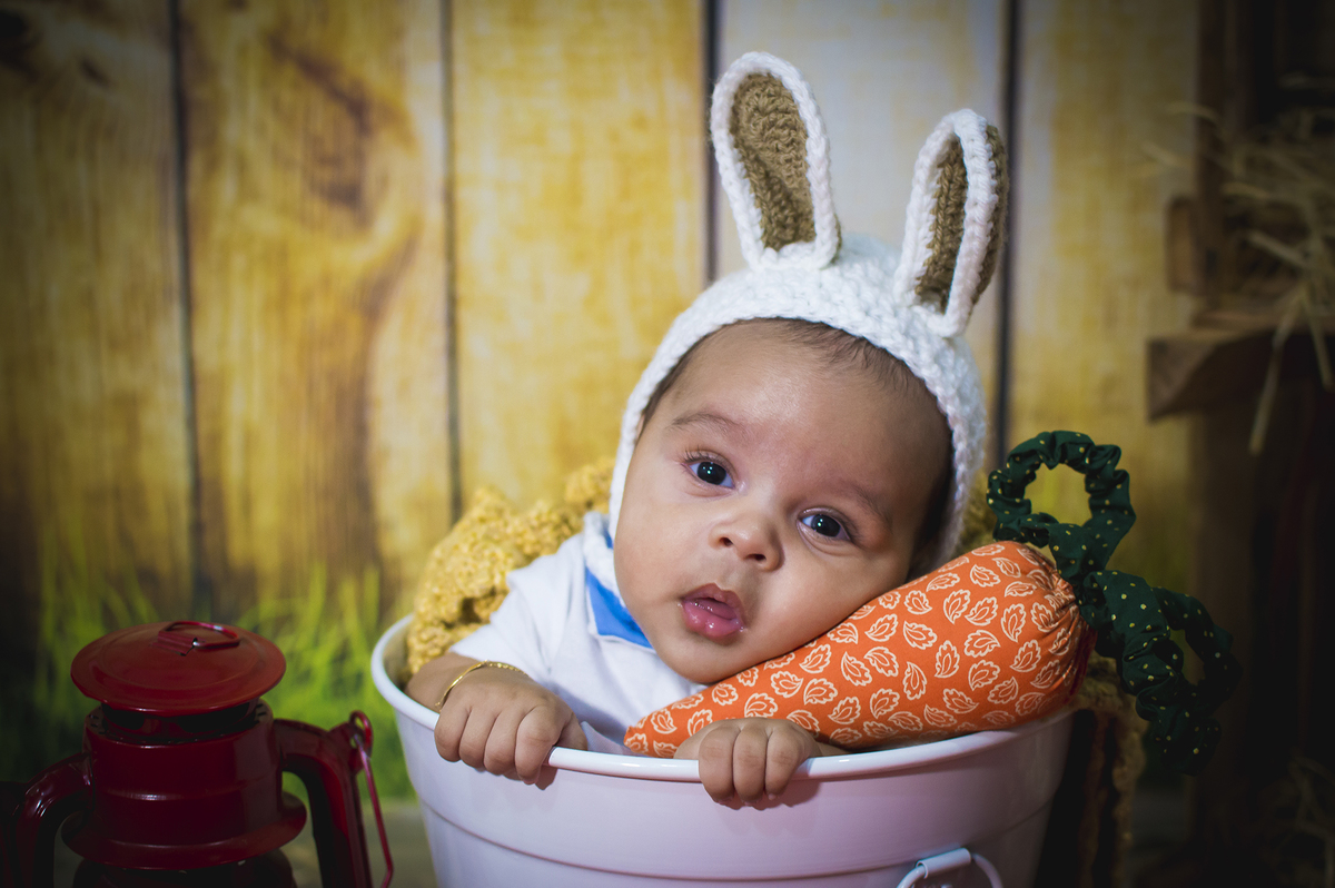 fotografia, fotografia de crianças, bebês, acompanhamento mensal, família, ensaios infantis especiais, fotografia de familia, páscoa nfantil, coelhinho da páscoa