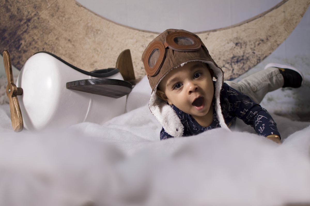 fotografia, fotografia de crianças, bebês, acompanhamento mensal, família, ensaios infantis especiais, fotografia de familia, avião, aviador, bebê aviador.