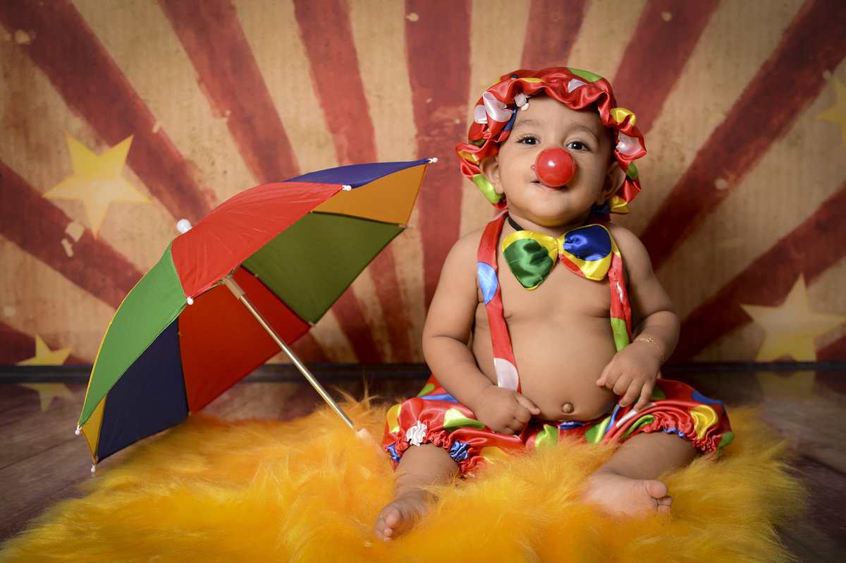 fotografia, fotografia de crianças, bebês, acompanhamento mensal, família, ensaios infantis especiais, fotografia de familia, circo, palhaço, ensaio fotográfico circo