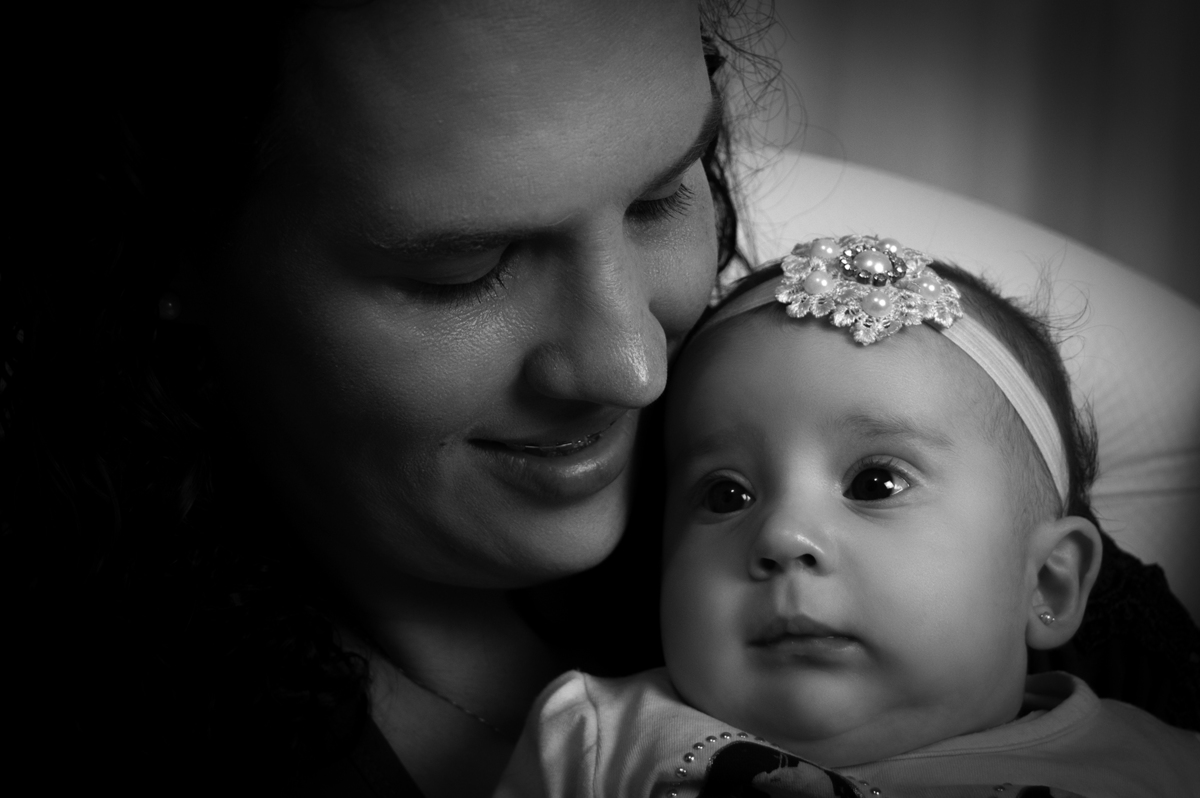 acompanhamento mensal, fotógrafo de crianças, fotógrafo de família, fotógrafo infantil, fotógrafo newborn, estúdio fotográfico Bariri e jaú, Acompanhamento fotográfico trimestral, irmãs, pais e filhos, família.