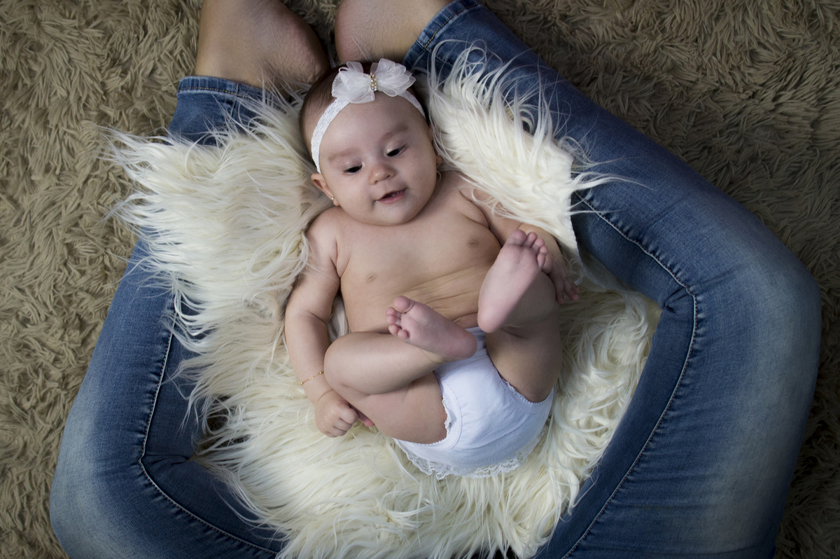 acompanhamento mensal, fotógrafo de crianças, fotógrafo de família, fotógrafo infantil, fotógrafo newborn, estúdio fotográfico Bariri e jaú, Acompanhamento fotográfico trimestral, irmãs, pais e filhos, família.