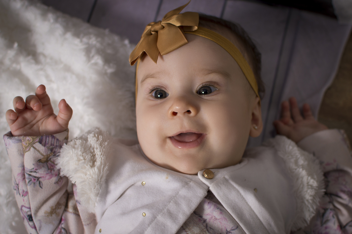 acompanhamento mensal, fotógrafo de crianças, fotógrafo de família, fotógrafo infantil, fotógrafo newborn, estúdio fotográfico Bariri e jaú, Acompanhamento fotográfico trimestral, irmãs, pais e filhos, família.