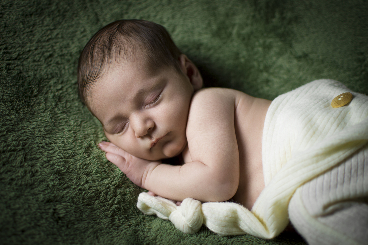 fotografia de recem nascidos, newborn, ensaios especiais de bebês, newborn mágico, fotografia de bebês, estúdio fotográfico recém nascidos