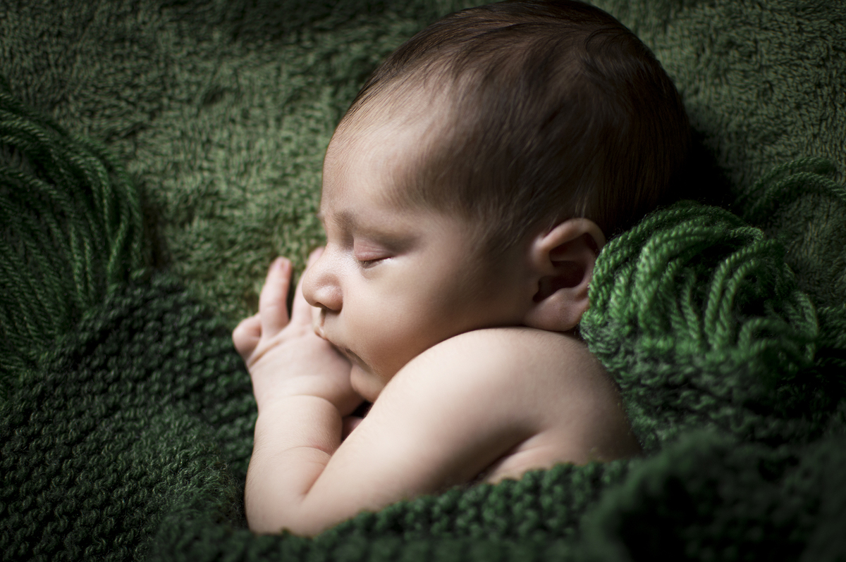 fotografia de recem nascidos, newborn, ensaios especiais de bebês, newborn mágico, fotografia de bebês, estúdio fotográfico recém nascidos