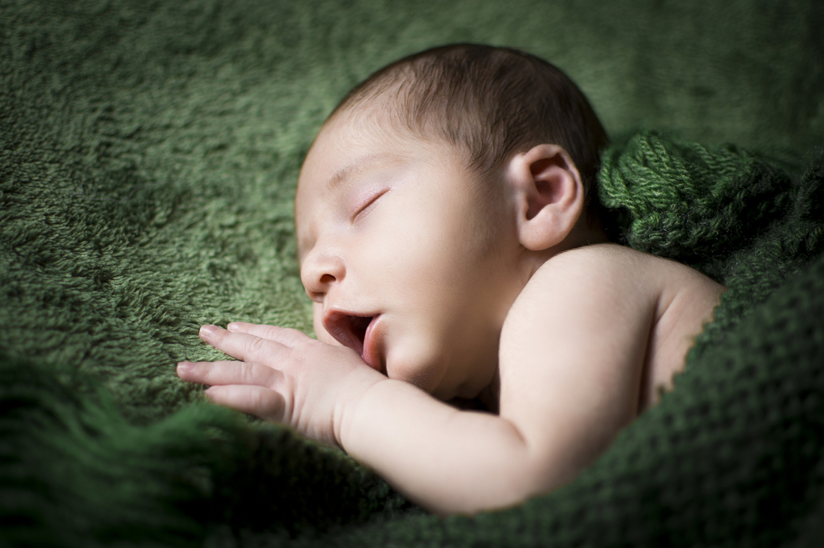 fotografia de recem nascidos, newborn, ensaios especiais de bebês, newborn mágico, fotografia de bebês, estúdio fotográfico recém nascidos