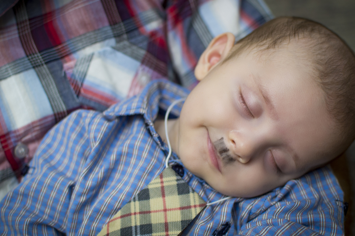 acompanhamento mensal, fotografia de bebês, ensaio família, ensaios infantis, fotógrafo de família, estúdio fotográfico bariri, fotógrafo profissional de família, família, mãe de menino, pai de menino, festa junina, arraiá fotográfico